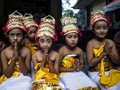 FOTO: Memulai Hari Raya Nyepi dengan Upacara Melasti