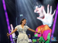 Senyum Manis Andien Iringi Penampilannya di Java Jazz 2019