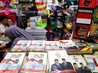 Geliat Penjual Atribut Pemilu yang Masih Kebanjiran Pesanan