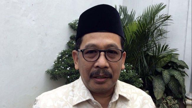 Waketum MUI Sebut Ma'ruf Sangat Siap Terima Hasil MK - CNN Indonesia