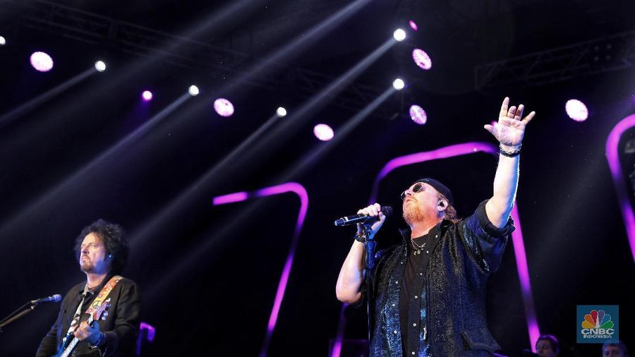 Toto adalah band beraliran rock asal AS, terbentuk pada 1997.