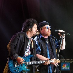 Toto Boleh Menua, Namun 'Rossana' Tetap Dicinta di Java Jazz