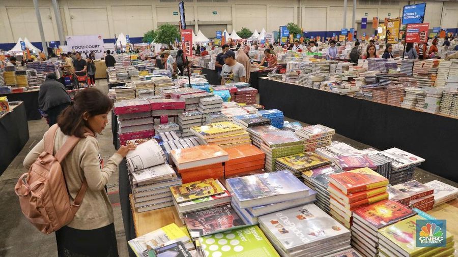 Bazar buku terbesar di Indonesia, Big Bad Wolf (BBW) kembali diselenggarakan untuk yang keempat kalinya.
