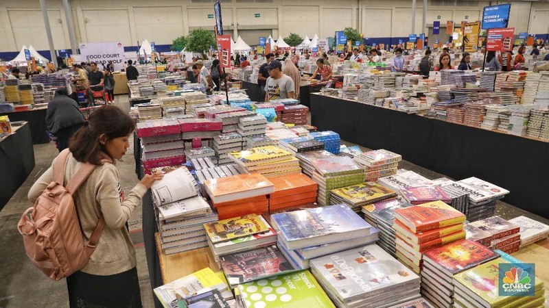 Bazar buku terbesar di Indonesia, Big Bad Wolf (BBW) kembali diselenggarakan untuk yang keempat kalinya.