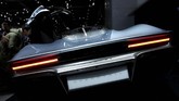 McLaren Speedtail menyimpan mesin V8 4.000 cc twin turbo yang disandingkan dengan motor listrik. (REUTERS/Denis Balibouse)
