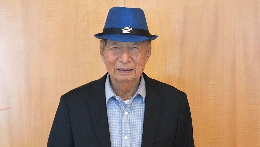 Perjalanan Ciputra menjadi salah satu crazy rich Indonesia penuh onak dan duri.
