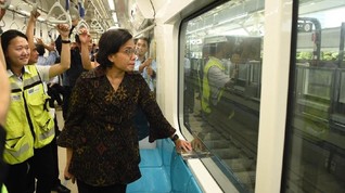 Sri Mulyani Bawa Staf Kemenkeu Jajal MRT HI-Lebak Bulus