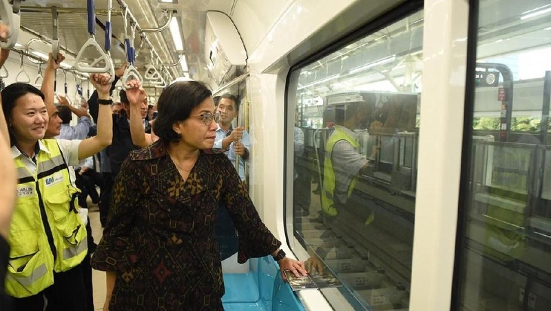 Pembangunan MRT akan menyumbang pertumbuhan ekonomi Indonesia, seperti peningkatan tenaga kerja
