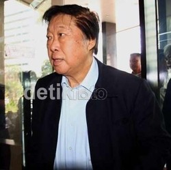 Murdaya Poo, Dari Tukang Koran ke Jajaran Orang Terkaya di RI