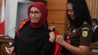 Ratna soal Duit Operasi: Emang Kamu Pikir Saya Miskin Amat