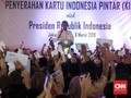 Serahkan KIP ke 3.300 Siswa, Jokowi 'Pamer' KIP Kuliah