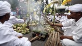 Dengan menyucikan diri dan alam, manusia dianggap bisa melanjutkan dengan Nyepi. (ANTARA FOTO/Prasetia Fauzani/wsj.)