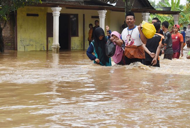 Contoh Pawarta Bahasa Jawa Tentang Banjir Berbagai Contoh