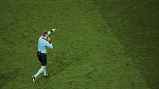Kejadian Unik, Wasit Cetak Gol di Liga Belanda