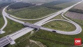Suasana Interchange Helvetia konstruksi proyek pembangunan Jalan Tol Medan - Binjai seksi I, Sumatera Utara, Rabu 6 Maret 2019. Jalan Tol Medan - Binjai seksi I sepanjang 6,7 KM tersebut pengerjaannya telah rampung sekitar 80 persen dan ditargetkan akan beroperasi pada akhir Tahun 2019. (CNN Indonesia/Adhi Wicaksono)