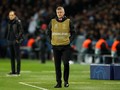 Fan Man United Berguyon Saat Solskjaer Harus Pakai Rompi