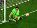 Barcelona Tawari Buffon Jadi Cadangan Ter Stegen