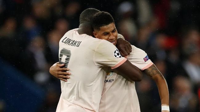 Lukaku Sengaja Berikan Penalti Man United ke Rashford