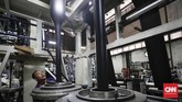 Mayoritas kantong plastik yang diproduksi di pabrik milik PT Batu Mas Murni adalah kantong plastik daur ulang. (CNNIndonesia/Safir Makki).