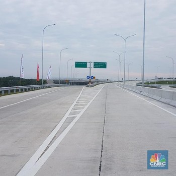 Diresmikan Jokowi, Ini Tol Terpanjang se-Indonesia Raya!