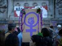 Dari Polisi hingga Ojol, Inilah Profesi Perempuan di Dunia