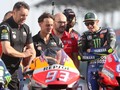 Viral, Rossi Mengamati Motor Marquez Jelang MotoGP Qatar 2019