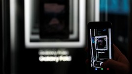 Samsung Tunda Kelahiran Galaxy Fold di China