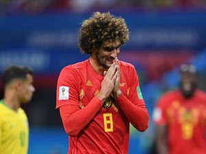 Eks Pemain MU Marouane Fellaini Gantung Sepatu