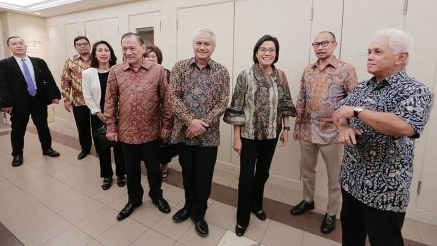 Sri Mulyani hadir bersama dua mantan Menteri Keuangan yaitu Chatib Basri Chatib Basri dan Agus Martowardojo