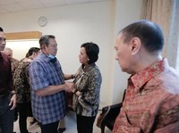 Sri Mulyani Cs Jenguk Ani Yudhoyono di NUH Singapura