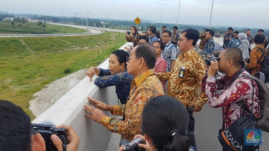 Peresmian itu akan menandai penambahan ruas jalan tol yang sudah dibangun pemerintah. Sepanjang 2018, sudah diresmikan ruas baru sepanjang 780 km.