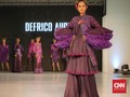 Senja Ungu dalam Koleksi Baru Defrico Audy