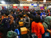 Banyak Diskon, Para Petualang Serbu Barang-Barang Outdoor