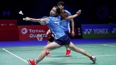 Ganda campuran asal Malaysia Soon Huat Goh/Shevon Jemie Lai tak kuasa menahan ketangguhan unggulan ketiga asal Jepang Yuta Watanabe/Arisa Higashino. Watanabe/Higashino menang dua gim lansung 21-16, 21-13. (Action Images via Reuters/Andrew Boyers)