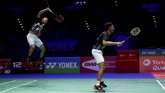 Fajar Alfian/Muhammad Rian Ardianto tidak bisa mengikuti jejak seniornya Ahsan/Hendra yang lengkah ke final. Di semifinal Fajar/Rian kalah 12-21 22-20 21-19 dari pasangan Malaysia Aaron Chia/Wooi Yik Soh. (Action Images via Reuters/Andrew Boyers)