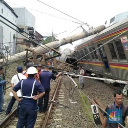 KAI dan KCI Didesak Segera Tangani Korban KRL Anjlok