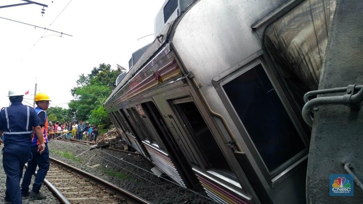 Hati-hati, Ini 10 Kecelakaan Kereta Sejak Juli 2018 10 kecelakaan kereta api.