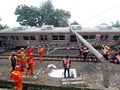 Kesaksian Penumpang: Isi Gerbong Terpental, KRL Tabrak Tiang