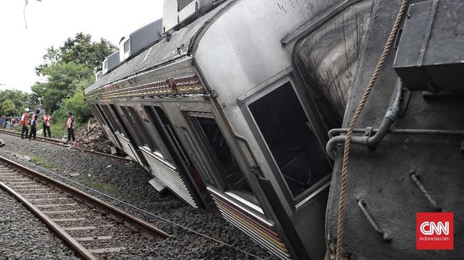 Anjlok, Kemenhub Turunkan Tim ke Jalur KRL Jakarta-Bogor