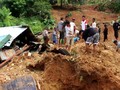 VIDEO: Jalur Terputus, Bantuan Longsor Manggarai Tak Sampai