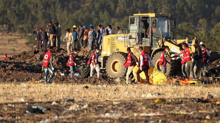 Pesawat jet penumpang Boeing 737 MAX 8 milik Ethiopian Airlines jatuh dalam perjalanan menuju Nairobi, ibu kota Kenya.