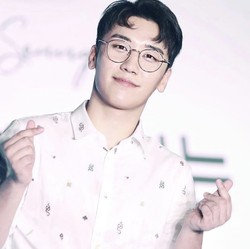 YG Entertainment Resmi Akhiri Kontrak, Karir Seungri Tamat?