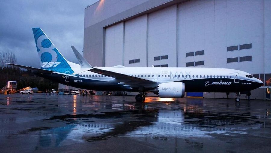 Pada Minggu (10/03/2019), Boeing 737 MAX 8 memakan korban lagi.