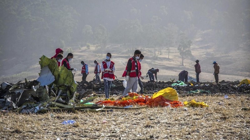 Pesawat Boeing 737 MAX 8 milik Ethiopian Airlines jatuh tak lama setelah lepas landas saat sedang terbang menuju Nairobi, ibu kota Kenya, Minggu (10/3).