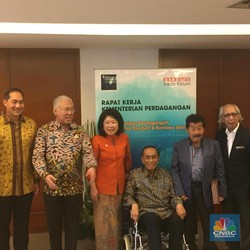 Ketika Mendag Berbagai Zaman Datangi Kantor Enggartiasto