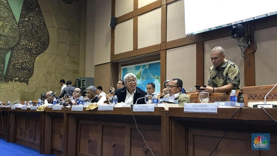 DPR ngebet untuk segera bahas RUU Minerba, dinilai ada unsur pemaksaan pengesahan