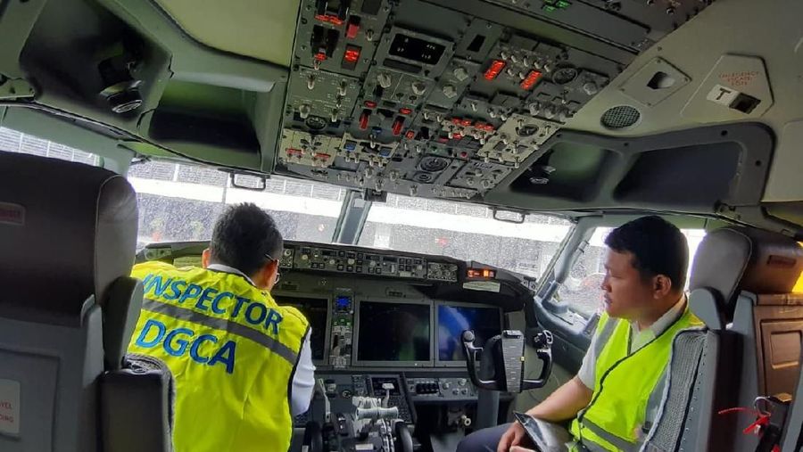 Inspeksi dilakukan untuk memastikan pesawat jenis Boeing 737 MAX 8 yang beroperasi di Indonesia dalam keadaan laik terbang.