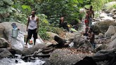 Di mata penduduk Venezuela, mereka menyalahkan politikus dan pemerintah atas krisis ekonomi, listrik, dan air yang mereka alami. (REUTERS/Manaure Quintero)