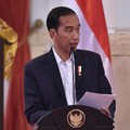 Jokowi: THR Cair Akhir Bulan, Gaji ke 13 Juli