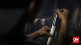 Kadar alkohol yang dihasilkan dari proses destilasi bisa bervariasi, namun para perajin ciu Bekonang mempertahankan kadar alkohol tak lebih dari 30 persen. (CNN Indonesia/ Hesti Rika)